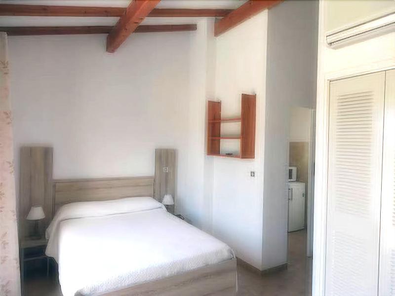 Motel Le Vieux Moulin เอลเลอรูซ ภายนอก รูปภาพ