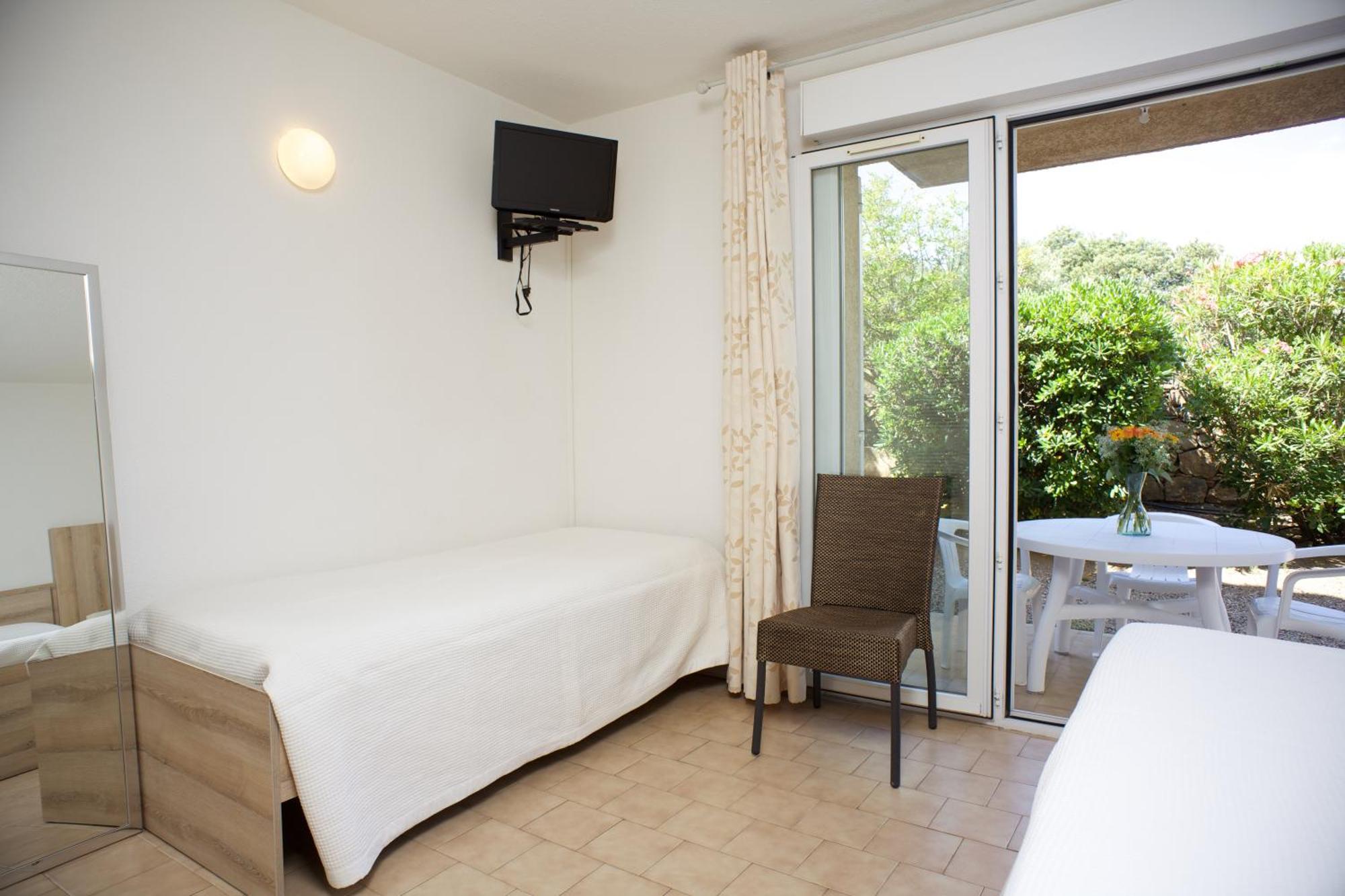 Motel Le Vieux Moulin เอลเลอรูซ ภายนอก รูปภาพ
